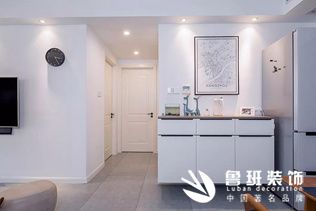 不起眼的踢腳線，顏色和材質該如何選？
